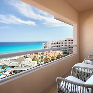 Hotel Wyndham Grand & Cancun